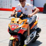 Marc Márquez Instagram - Swipe 👉🏻 to see my favourite photos of the day at #IndonesianGP 😁 🇮🇩 #MM93 #MotoGP Mandalika International Circuit