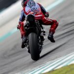 Marc Márquez Instagram - Primer día 🟰 punto de partida. Ahora toca sumar vueltas y empezar a coger sensaciones. __ Starting point ✌🏻 Now it's time to accumulate laps and get the feelings. #MM93 #SepangTest Sepang International Circuit