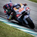 Marc Márquez Instagram - Primer día 🟰 punto de partida. Ahora toca sumar vueltas y empezar a coger sensaciones. __ Starting point ✌🏻 Now it's time to accumulate laps and get the feelings. #MM93 #SepangTest Sepang International Circuit