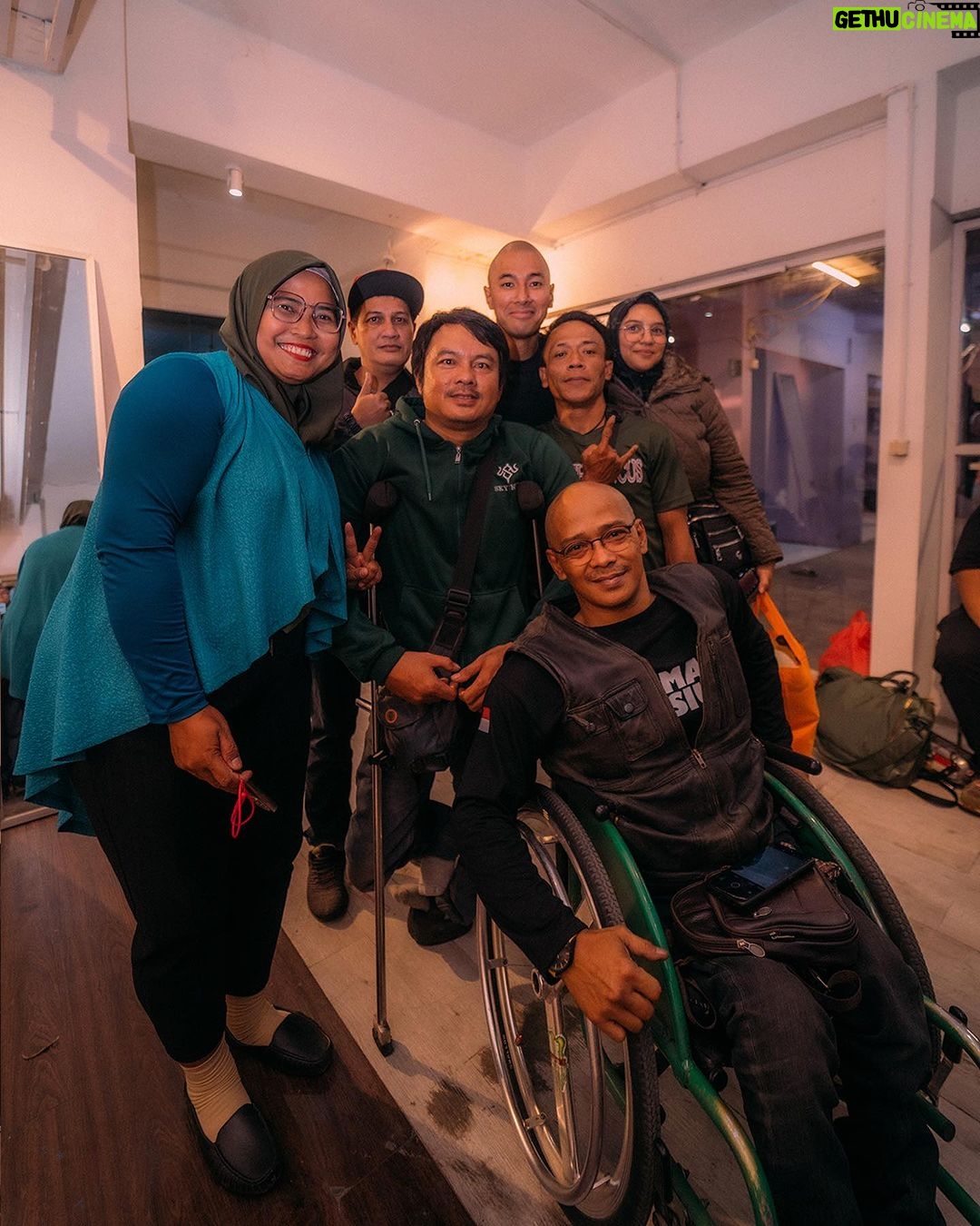 Marcell Siahaan - 1.4K Likes - Inklusif.
Non-Diskriminatif.
Harkat, derajat dan martabat yang sama.
#marcellsiahaan
Foto diabadikan oleh @bengurion.works