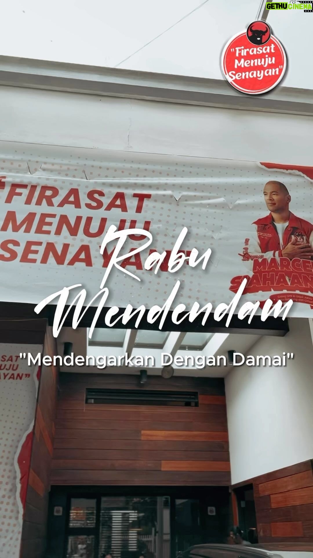 Marcell Siahaan Instagram - Rabu Mendendam (Mendengarkan Dengan Damai) hari ini, kami “Teman Marcell” bekerjasama dengan PMI Kota Bandung melaksanakan kegiatan donor darah. Semoga senantiasa selalu memberikan manfaat dari setiap kegiatan yang kami jalankan. Salam Hangat. Demi Merah Putih #MarcellSiahaan #FirasatMenujuSenayan #Babaktisanesngabati #PoskoSemusim #KonengTiluLima #PDIPerjuangan #BantengMudaIndonesia #GenerasiGotongRoyong #SolidBergerak