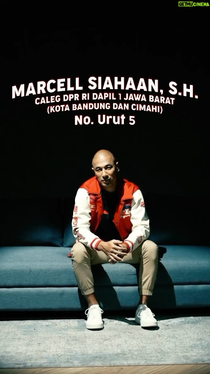 Marcell Siahaan Instagram - Bismillahirrahmanirrahim. Demi Merah Putih. #MarcellSiahaan #FirasatMenujuSenayan #KonengTiluLima #Babaktisanesngabati #PoskoSemusim #PDIPerjuangan #BantengMudaIndonesia #GenerasiGotongRoyong #SolidBergerak