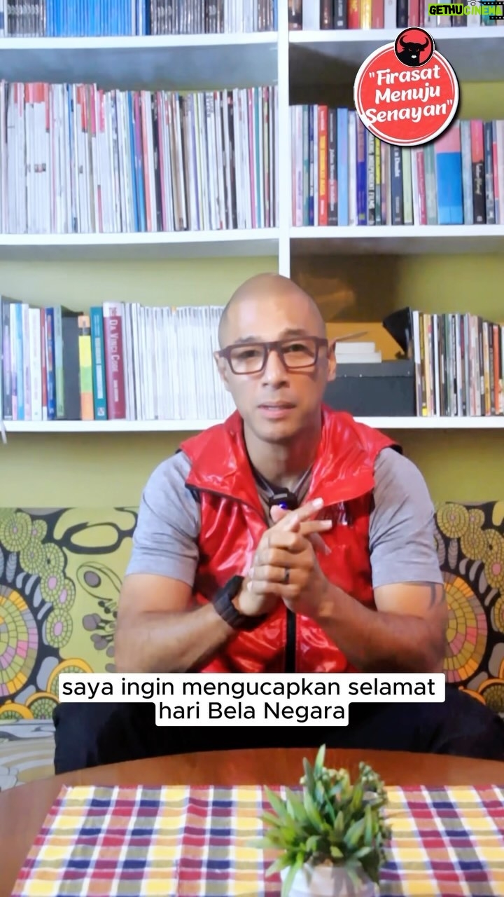Marcell Siahaan Instagram - Selamat Hari Bela Negara. Karena siapapun kita adalah warga negara Kesatuan Republik Indonesia yang wajib membela negara tanpa kecuali. NKRI harga mati. Demi Merah Putih #MarcellSiahaan #FirasatMenujuSenayan #Babaktisanesngabati #PoskoSemusim #KonengTiluLima #PDIPerjuangan #BantengMudaIndonesia #GenerasiGotongRoyong #SolidBergerak #HariBelaNegara #SelamatHariBelaNegara Kota Bandung Jawa Barat Indonesia