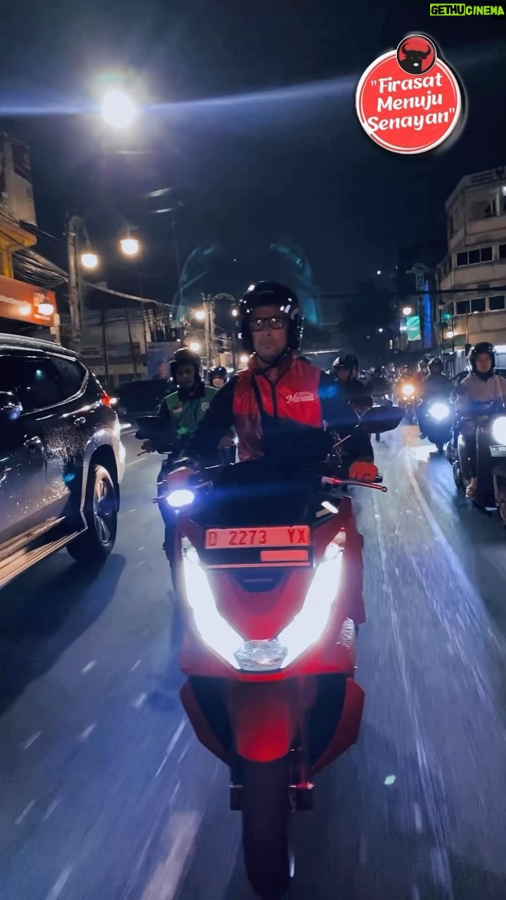 Marcell Siahaan Instagram - Momotoran di Kota Bandung π΅π¨ #MarcellSiahaan #FirasatMenujuSenayan #Babaktisanesngabati #PoskoSemusim #KonengTiluLima #PDIPerjuangan #BantengMudaIndonesia #GenerasiGotongRoyong #SolidBergerak Bandung, Indonesia