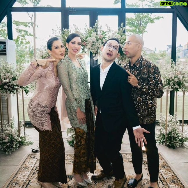 Marcell Siahaan Instagram - Gw cuman pengen lihat lo bahagia, Di @alkresna. Walaupun banyak yang bilang, siapapun yang berhasil nyomblangin orang sampai nikah, pahalanya besar. Gw jg bersyukur dapet rejeki bisa dengerin segala keluh kesah lo jauh sebelum semua ini terjadi, yang tidak dalam waktu lama, akhirnya terjawab, dan lagi-lagi gw bisa nyaksiin langsung. Sudah seharusnya lo ketemu @nadiacia_jb, dude. Gw ama @rimamelati cuman jadi orang-orang yang beruntung bisa nemuin dan nganterin kalian, lain tidak. Have fun, ok. Be safe. Saling jaga. Love you guys! Indonesia