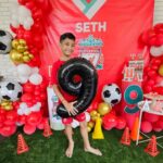 Marcell Siahaan Instagram - Happy 9th birthday, Jagoan Kecil Ayih yang sudah tidak kecil lagi kelakuannya. ❤️ Always be a better person, Seth. Stay focus. Ayih, Mummy @rimamelati, Abang @kinara and Abang @_edgaiancook will always be there to support you! Love you, Yeth! #sethanandasiahaan #siahaanhinalang #liverpool #liverpoolfc #liverpoolfans Gambar oleh @rimamelati Lagu latar adalah lagu favorit Seth dari @cupumanikband ‘Maha Rencana’ Indonesia