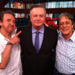 Marcelo Mansfield Instagram - #tbt bacaninha com Carlos Villagrán , o Kiko, e seu dublador brasileiro Nelson Machado !!! #fun #funny #comedia #chaves #chaveseterno #kiko #bandtv