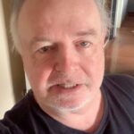 Marcelo Mansfield Instagram - Escritório parte 1 !!! #fun #ler #escrever #love #canalk #nationalgeographic #amazing #cinearte #cinema