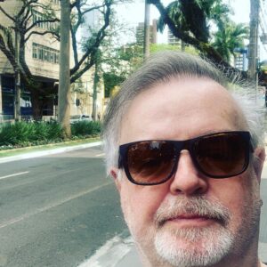 Marcelo Mansfield Instagram - A cara da riqueza … mas na base da aposentadoria!!!!

#fun #funny #maringa #parana #envelhecimento #envelhecimentosaudavel