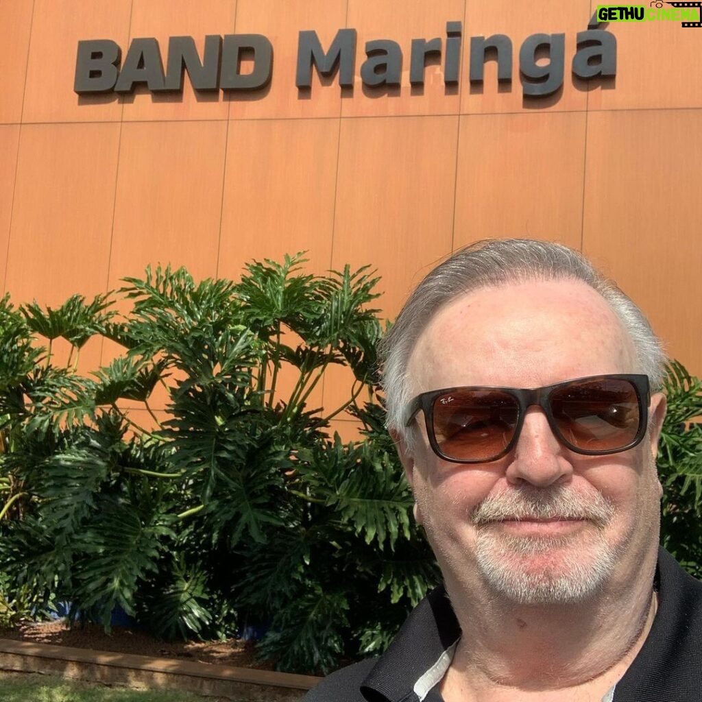 Marcelo Mansfield Instagram - Visitando a Band em Maringá… muito legal encontrar esses amigos !!! #fun #amazing #bandtv #bandmaringa #entrevista