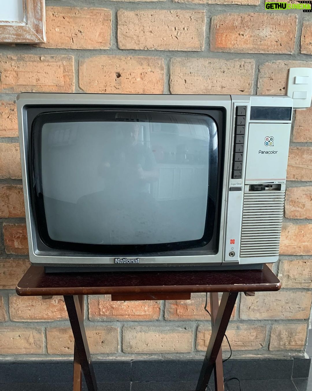 Marcelo Mansfield Instagram - Uns chamam de acervo, outros perguntam se tudo funciona …. Cada um que de um titulo !!!! Estudios Marcelo Mansfield ta pronto pra ser usado !!! Que venham os videos !!!! #humor #acervo #eletronicos #comedia