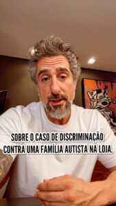 Marcos Mion Instagram - VOCÊS VIRAM O VÍDEO QUE VIRALIZOU HOJE? E o fato dela ter sacado a carteirinha Romeo Mion e ter sido ignorada me destruiu. Karla, Mateus, toda minha solidariedade à vocês. Parabéns Karla por não ter abaixado sua cabeça. Seguimos na luta.