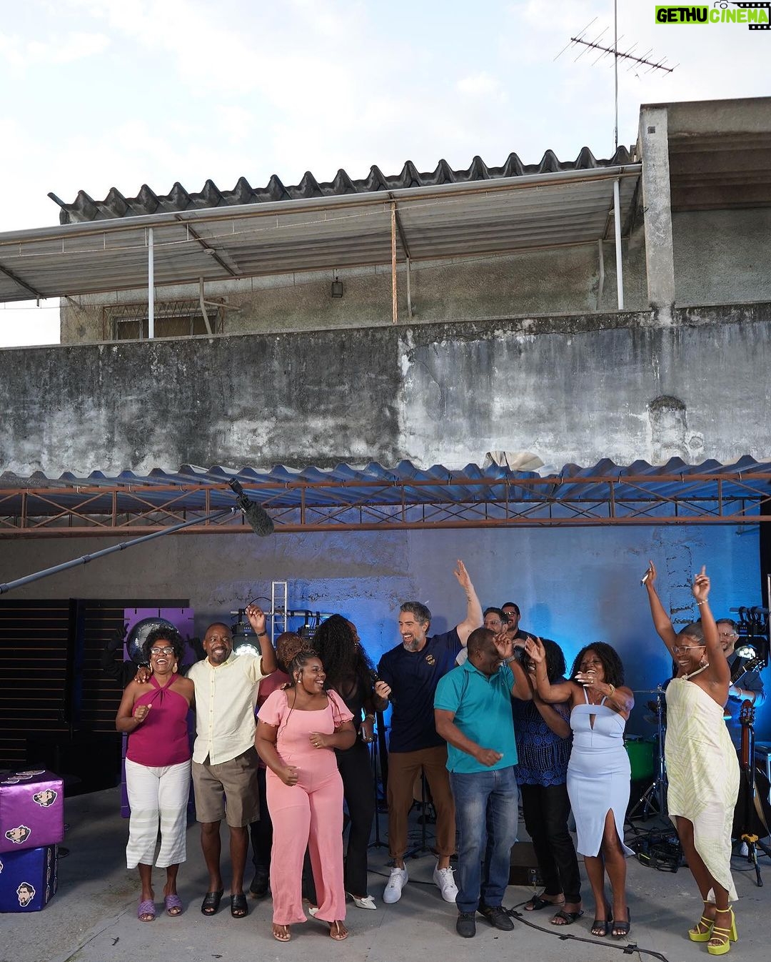 Marcos Mion Instagram - VOCÊ NÃO PODE PERDER AS DUAS ESTREIAS DO #CALDEIRÃO DE HOJE! 😱 . Arraste pro lado e conheça tudo sobre o #TvTeca 📺 e o #SobeOSomLáEmCasa 🏡🎶 . Comentem aqui comigo sobre os novos quadros. Estou louco pra saber a opinião de vocês! 🫶🏻 E bora curtir esse sabadão! Estúdios Globo