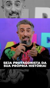 Marcos Mion Instagram - DÓI, MAS VALE A PENA. Mensagem do final do programa desse sábado! Essa vai dar uma acordada em muita gente, então por favor comenta, salva no balãozinho, sobe no seu stories … pro algoritmo distribuir? Quando vc entende que o que é seu está guardado e vc não precisa aguentar ser um personagem secundário na vida de outra pessoa, os caminhos se abrem à sua frente pq vc entrega na mão de Deus. E ele age. Essas mensagens são mensagens que escrevo baseado em conceitos, pensamentos, filosofadas, livros ou textos que li, filmes ou entrevistas que assisti, posts que passaram pelo meu timeline, nenhum é uma experiência pessoal minha que estou vivendo. Nunca é um “recado” pra alguém! 😂 Só pra deixar evidente o que já é óbvio! . “São pensamentos soltos traduzidos em palavras. Pra que vc possa entender o que eu também não entendo”, cantou Rogério Flausino! É por aí! 😄