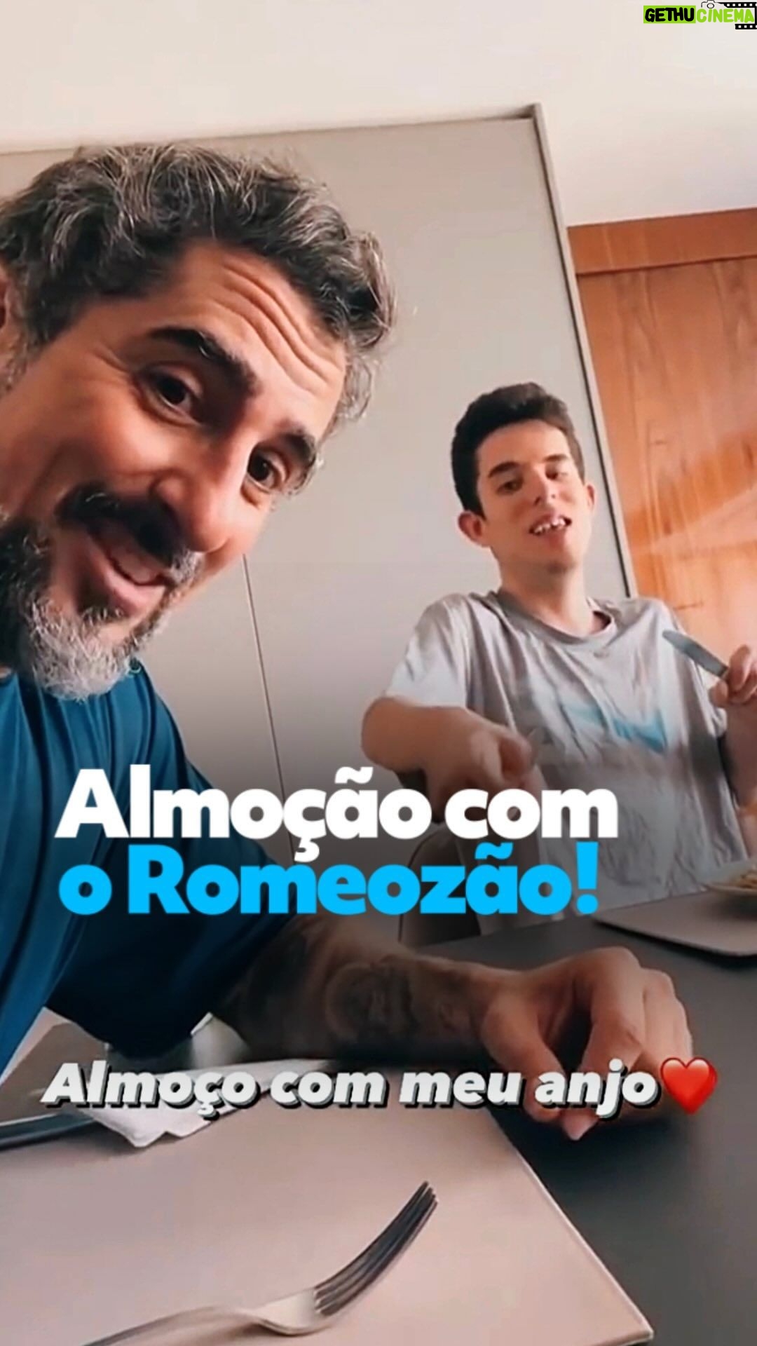 Marcos Mion Instagram - Não existe nada nesse mundo que me dê mais motivação, razão e crescimento do que estar com você, meu irmão de alma, Romeo!❤️ . Foi ele que me chamou assim um dia. Acredita? Olhou fundo no meu olho e disse “Você é meu irmão de alma, papai”. . A sabedoria verdadeira não vem de livros e estudos, vem de dentro. Onde mora Deus.