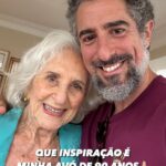 Marcos Mion Instagram - Dona Ida…Que benção maravilhosa é você na minha vida, vó! Artista de talento imenso, pinta até hoje, aos 90 anos! Não à toa eu me identifico tanto, afinal a arte conecta almas artistas! . Eu virei uma referência em fazer homenagens em vida e por isso mesmo aproveitei esse videozinho que gravamos no Natal pra mostrar pro Brasil uma das responsáveis por eu estar onde estou! Tão linda! 😍 Tão inspiradora! . Você me faz agarrar ainda mais forte ao meu desejo principal da vida que é: ter tempo. Tempo pra viver tudo, o bom e o ruim. Eu sei que a senhora não queria ter passado por alguns dos momentos ruins, vó…e a senhora passou por muitos, eu estive ao seu lado em alguns dos piores, mas eu admiro uma vida preenchida, que transborda experiências. E a senhora, completamente lúcida, amorosa e disposta aos 90 anos me mostra que é possível chegar lá! Te amo demais Vó Ida! Obrigado pela sua vida! Pela sua proteção! Pela sua oração hoje em dia e segurança na minha infância. A senhora é inacreditável! ❤️👏🏼❤️👏🏼❤️👏🏼E eu me sinto privilegiado demais por poder aproveita-la por tanto tempo!