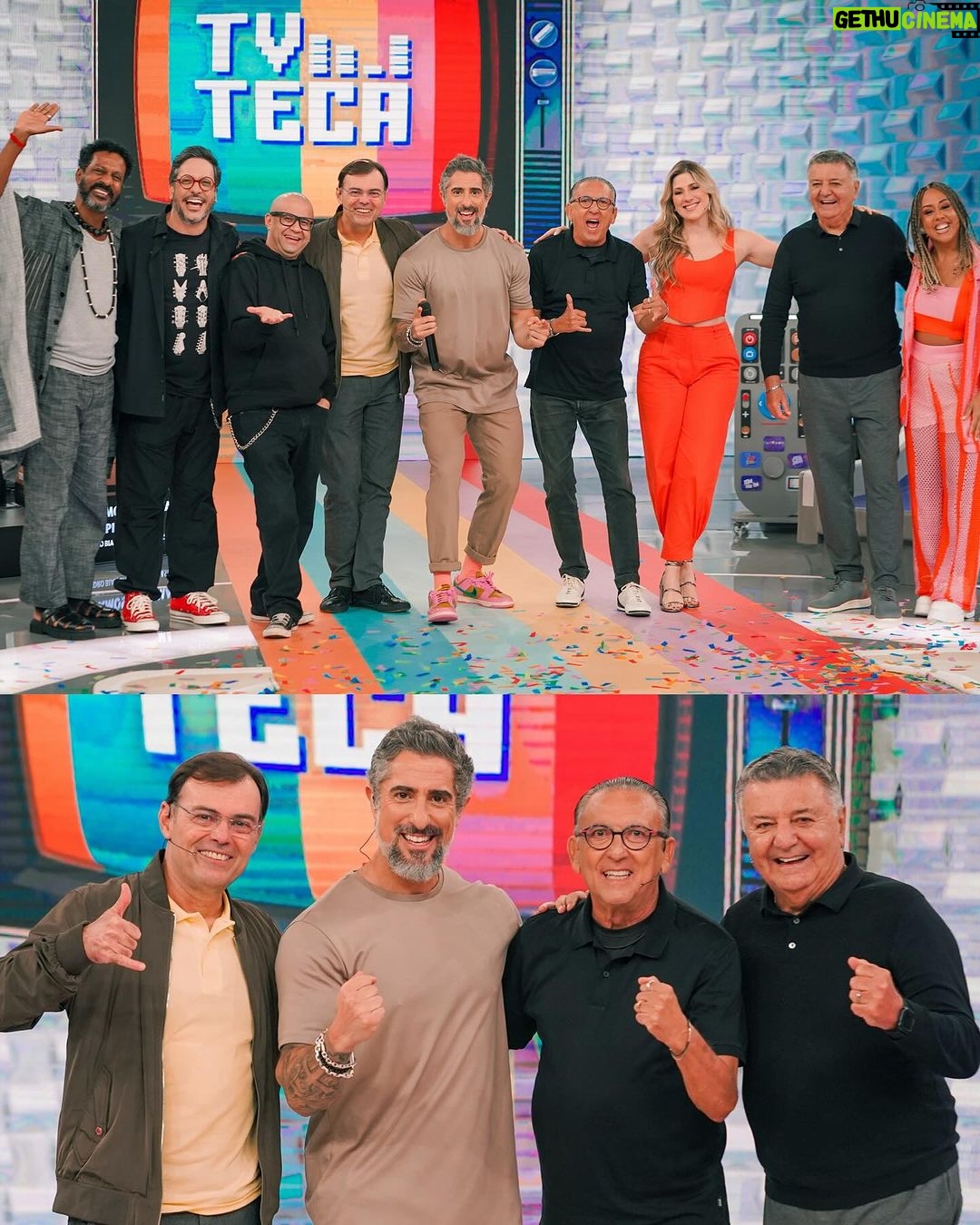Marcos Mion Instagram - HAAAJA CALDEIRÃO!!! 🫶🏻 . Amanhã vamos fazer um programa muito especial pra lenda: @galvaobueno. . Vamos passar por muitas histórias, momentos e memórias marcantes dessa trajetória única. Além, claro, de uma aula de golfe com quem entende de verdade. 😂⛳️ . Tá imperdível! Esperamos vocês às 15:50 na tela da @tvglobo 💥 Estúdios Globo