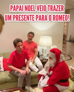 Marcos Mion Instagram - No dia do ano que celebramos a chegada de Jesus Cristo, que nos deixou como maior e fundamental lição o amor ao próximo, ainda estamos vibrando de tanto amor que, mais uma vez, nosso filho Romeo espalhou pelo mundo!

Ver o tanto de amor que Romeo gerou e, consequentemente, recebeu, me fortalece a crença que a sensação, o espírito de Jesus Cristo nascendo ainda reverbera até os dias de hoje em todo Natal! 
.
Não se enganem, esse sentimento de esperança, de que amanhã a gente vai ter um dia melhor, de cuidar de quem precisa, de toda bondade e gratidão que sentimos no Natal É A REVERBERAÇÃO DO NASCIMENTO DE JESUS que vai durar pra sempre! 
.
Viva Jesus Cristo! Viva nosso guia e salvador! 
.
*e Papai Noel você ARRASOU no presente! 🙏🏼❤️