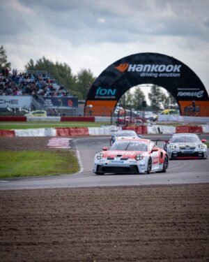 Marcus Ericsson Instagram - Mantorp Park ✅. Terrible first lap in race 1 and 2 meant I had to come from the back and drive my way up from P19->P9 in both races. Enjoyed that!! But the best thing with the weekend was seeing so many people coming out to the track 🤩. Also fun being teammates with @asvindal and Prince Carl Philip 🇸🇪. Fantastic weekend all around, thanks @carreracupscandinavia for having me 🙏🏻 #ME8 

📸 @erikstenborg / @patriksvard