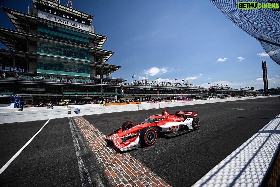 Marcus Ericsson - 4.5K Likes - P17➡️P10 in yesterdays race at @indianapolismotorspeedway . Did some good overtakes and felt like we had pace for more. But difficult to make it to the front when starting so far back on this track.
Congrats @scottdixon9 on the W 👏🏻👑
#ME8 #INDYCAR
@huskiicespritz
@chipganassiracing
@hondaracing_hpd
