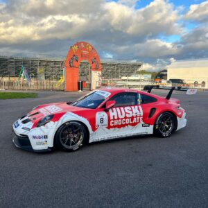 Marcus Ericsson Instagram - Ready to go 🤩💯. Test day tomorrow, then practice + qualifying Friday followed by 2 races on Saturday! Bring it on! #ME8 @carreracupscandinavia @huski_chocolate