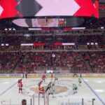 Marcus Ericsson Instagram - Hockey night with the @nhlblackhawks ! Thanks for a fun experience 🏒🥅 and Hey @bhawktommyhawk I’ll be back for a rematch 😎 #ME28 United Center