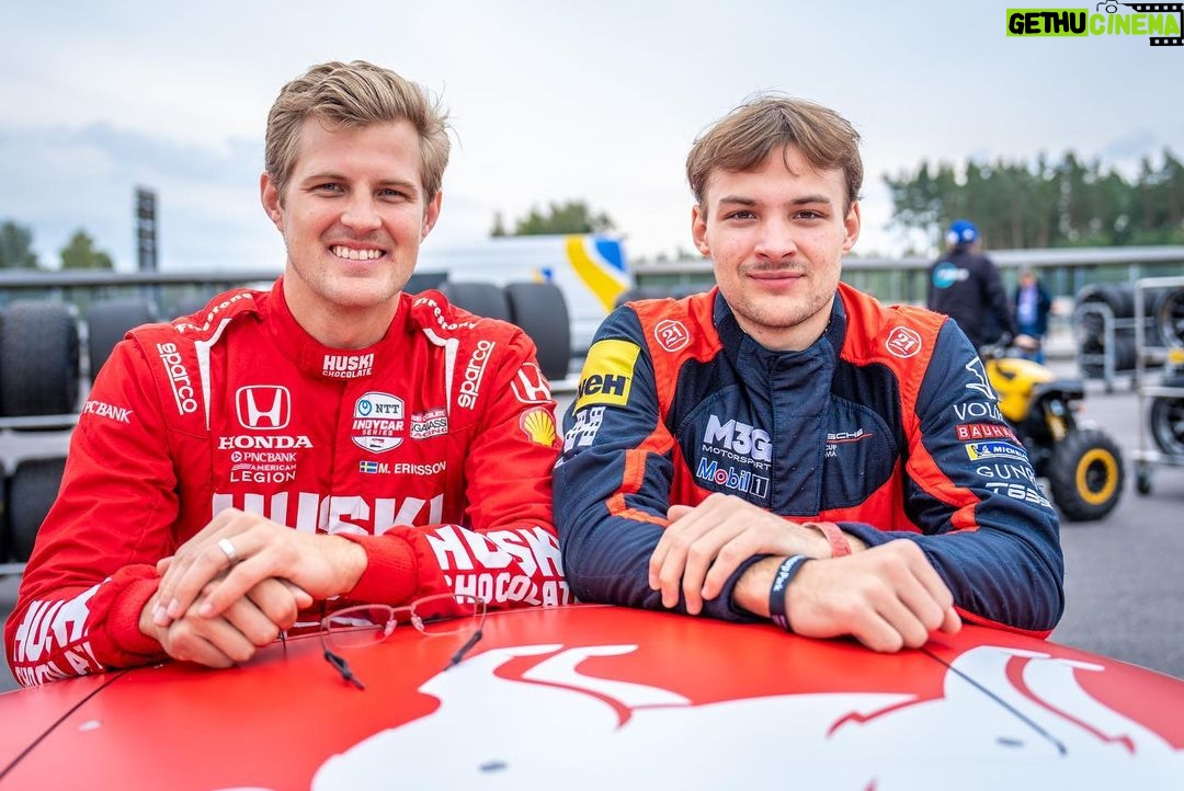 Marcus Ericsson - 4.3K Likes - Always a pleasure to race against big bro⚔️🤝🏼
📷 @arminiiius