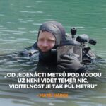 Marek Adamczyk Instagram - Pod hladinou bude s námi každou středu ve 20.15 na Primě.🧡 Připravili jsme si pro vás pár zajímavostí z natáčení.🎥 Ponořte se s námi do napínavého světa policejních potápěčů!🌊 Osmidílný seriál Pod Hladinou láká na akci, příběh i zajímavé postavy!💥 Od 30. srpna na Primě, nebo už teď online na prima+! 😎 #prima #primaftv #podhladinou #sandranovakova #matejhadek #marekadamczyk #kriminalka #detektivka #serial #zabava