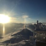 Marek Němec Instagram - Znate takovy ten pocit,kdy se musite sklonit pred tou krasou,pokorne prijmout svou malou bezvyznamnost a podekovat tam nekam nahoru vrchnimu designerovi,ze nam ten svet takhle krasnej udelal?Jo? Takhle to nejak vypada..;) Chopok sa vyfarbil❄️