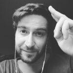 Marek Němec Instagram – Nebulte,veselte se a chodte do divadla.Novy televizni projekt uz se vari!! Je dojemne sledovat vlnu toho “smutku”.Life goes on.Diky za fanouskovstvi😷