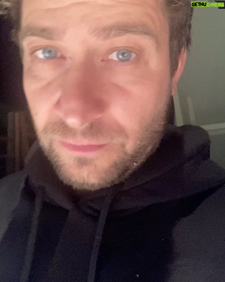 Marek Němec Instagram - Legendy a já! Zlatý fond televizní tvorby a já jsem rád,že u toho Souboje titánů můžu být💙