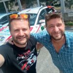 Marek Němec Instagram - 🤪😅 Nepotkali se u Kolína, ale v Butovicích při předání Audi Q8 e-tron do projektu 5 na 5. 👍👏🥳 Společné testování pětice elektrických aut pro magazín Flotila. 🔋⚡🔌 ----------------- 🇬🇧 Testing five electric cars together for @flotila_magazin . First with new Audi Q8 e-tron. 💥💪 #potkaliseukolina #hyundai #audi #eco_rallye_boyzz #mareknemec #michal #Q8etron #Q8 #etron #quattro #audietron #audiq8 #audiq8etron #kona #hyundaikona #konaelectric #hyundaicz #electric #electricvehicles #prague #praha #butovice #novebutovice #magazin #flotila #5na5 #testujeme #ev #audigramm #audifans Nové Butovice