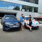 Marek Němec Instagram - 🤪😅 Nepotkali se u Kolína, ale v Butovicích při předání Audi Q8 e-tron do projektu 5 na 5. 👍👏🥳 Společné testování pětice elektrických aut pro magazín Flotila. 🔋⚡🔌 ----------------- 🇬🇧 Testing five electric cars together for @flotila_magazin . First with new Audi Q8 e-tron. 💥💪 #potkaliseukolina #hyundai #audi #eco_rallye_boyzz #mareknemec #michal #Q8etron #Q8 #etron #quattro #audietron #audiq8 #audiq8etron #kona #hyundaikona #konaelectric #hyundaicz #electric #electricvehicles #prague #praha #butovice #novebutovice #magazin #flotila #5na5 #testujeme #ev #audigramm #audifans Nové Butovice