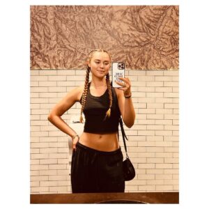 Margo Hayes Instagram - life lately 🌼💗