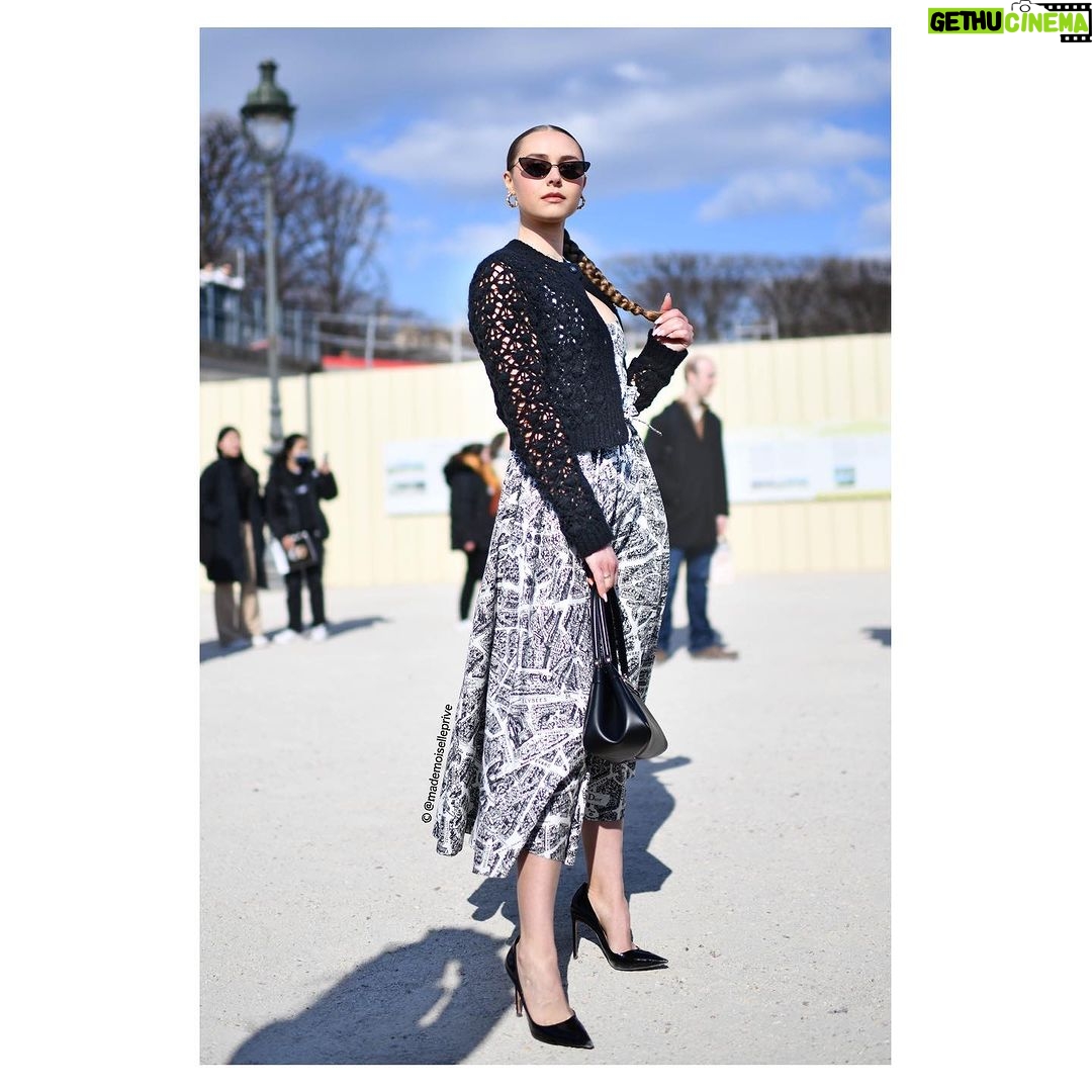 Margo Hayes Instagram - mood🖤 @dior pc: @mademoiselleprive