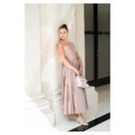 Margo Hayes Instagram - L’été parisien avec @dior 🌸🥐 … 📷 @rickyfilmingstudios 👠: @alineds75 💄: @mainamilitza
