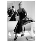 Margo Hayes Instagram - Haute Couture à Paris avec Dior 🤍 Bravo to @mariagraziachiuri on her latest collection. It’s always a pleasure to witness her exquisite creations. Merci to @alineds75 for always styling me so beautifully. 🌹 💄: @mainamilitza 🎞️: @steavendavid