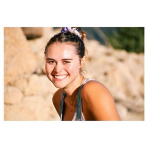 Margo Hayes Instagram - is on the 🪨s and in the ☁️☁️☁️s 🎀🤍
.
@thenorthface @thenorthface_climb @petzl @lasportivana @frictionlabs 
. 
📷 @tonimasbuchaca