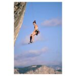 Margo Hayes Instagram – is on the 🪨s and in the ☁️☁️☁️s 🎀🤍
.
@thenorthface @thenorthface_climb @petzl @lasportivana @frictionlabs
.
📷 @tonimasbuchaca