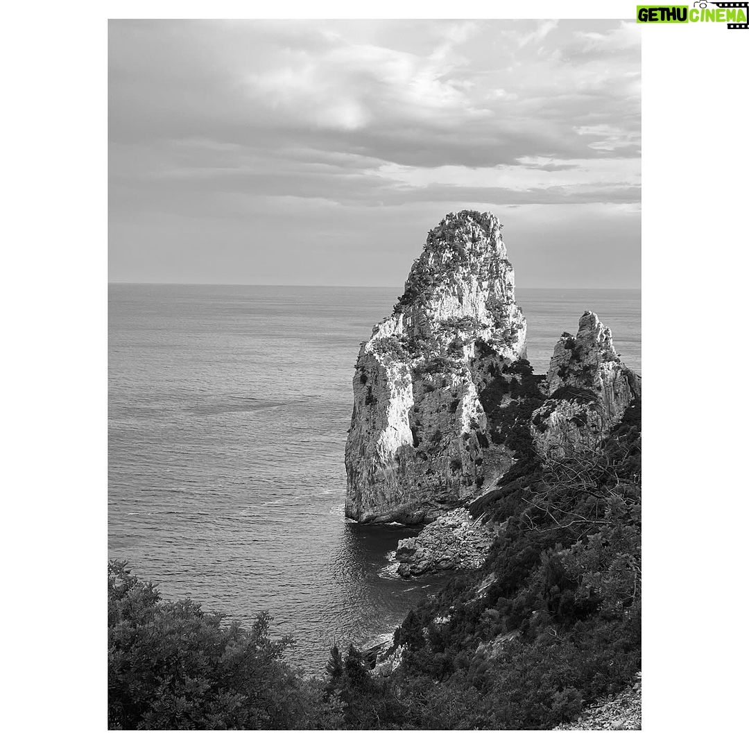 Margo Hayes Instagram - sardinian moments pt.1 in b&w (thank you to my tnf family) 🤍 also im the best at ping pong. if anyone says differently they r just salty 🧂 @thenorthface @thenorthface_climb