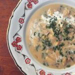 Maria Jekova Instagram - Обичам пътуванията си в търсене на Вкуса на България. Нямам търпение за новия сезон, който започва на 7-ми октомври. Научавам толкова много всеки път. И получавам възможности, които се случват веднъж в живота. Кога иначе ще имаме досег до рецепти от царската кухня на Фердинанд и ще мога да приготвя някои негови любими за вас. И после да ги сервирам в царски порцелан, използван от царското семейство. Bulgaria