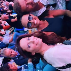 Maria João Bastos Instagram - ♥️ Random 2023 ♥️

#randommoments #momentosespeciais #2023 #gratidāo #portudo #venha2024 #quesejaleve #juntos #felizes #receptivos #boasenergias #superacao #conquistas #amor #paz #empatia #compaixão #compreenção #escuta #partilha #sooamorimporta #amigos #familia