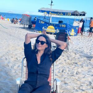 Maria João Bastos Instagram - ♥️ Random 2023 ♥️

#randommoments #momentosespeciais #2023 #gratidāo #portudo #venha2024 #quesejaleve #juntos #felizes #receptivos #boasenergias #superacao #conquistas #amor #paz #empatia #compaixão #compreenção #escuta #partilha #sooamorimporta #amigos #familia
