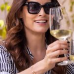 Maria João Bastos Instagram - A que vamos brindar? 🥂 Rio de Janeiro, Rio de Janeiro