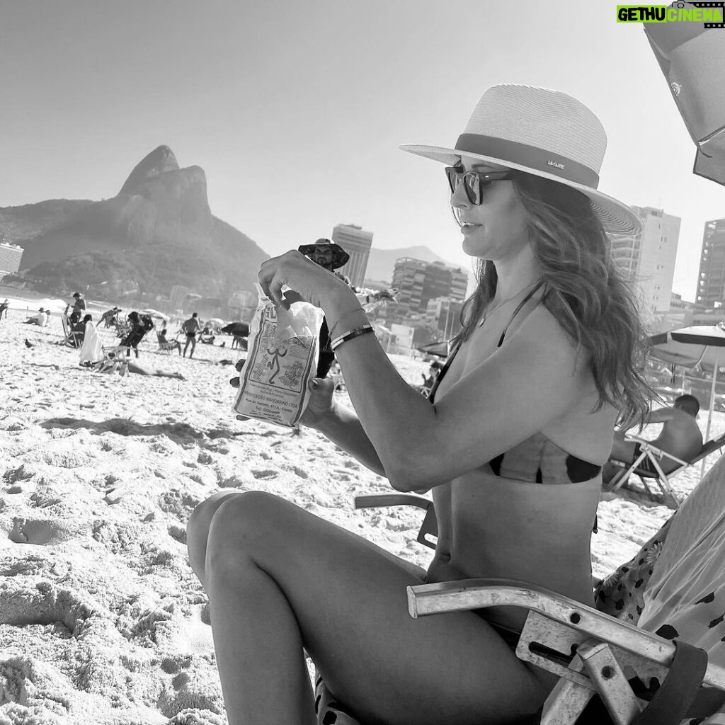 Maria João Bastos Instagram - “Onde você investe o seu amor você investe a sua vida” certo? Rio de Janeiro, Rio de Janeiro