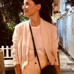 Maria João Bastos Instagram - Noites de Rio, no @janeirohotel celebrando Iemanjá! 💐 @osklen #janeiro #riodejaneiro #iemanja #celebrandro #vida #amizade #amor #alegria #sorte #abençoada #cidademaravilhosa #segundacasa #home #secondhome #eternidade #casodeamor #naotemjeito #carnaval #folia Leblon, Rio De Janeiro, Brazil