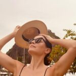 Maria João Bastos Instagram - Por aqui a aproveitar estes dias lindos antes de começar a “loucura” do carnaval!!! E vocês?? Alguém já tem planos para o carnaval?!? Partilhem aqui comigo! 👇😘 Rio de Janeiro, Rio de Janeiro