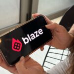 Maria Venture Instagram - @sigablaze sempre comigo ♥️ ps: o site é somente para maiores de 18 anos e não se esqueçam de apostar com responsabilidade.