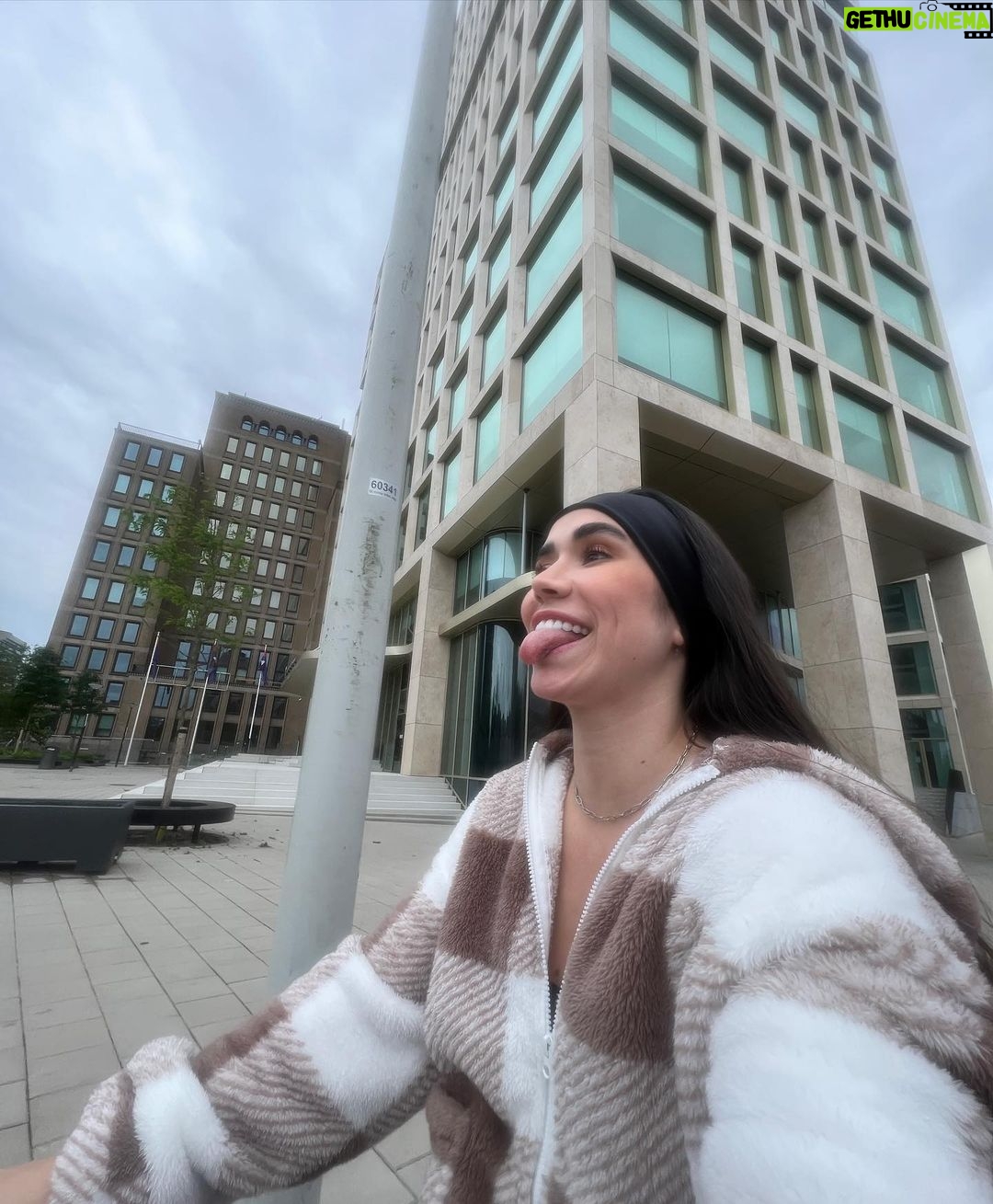 Maria Venture Instagram - eu moraria aqui mesmo sem falar inglês e holandês, juro amigos, isso aqui é um sonho ??????? aaaaaaaa Amsterdam, Netherlands