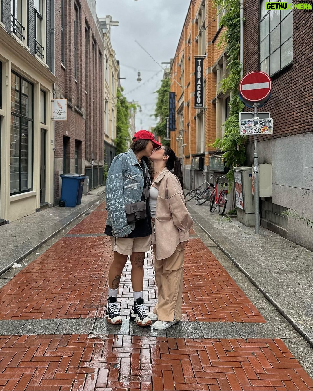 Maria Venture Instagram - 1ยบ dia em Amsterdam com a minha gata ๐ซถ๐ป๐ Amsterdam, Netherlands